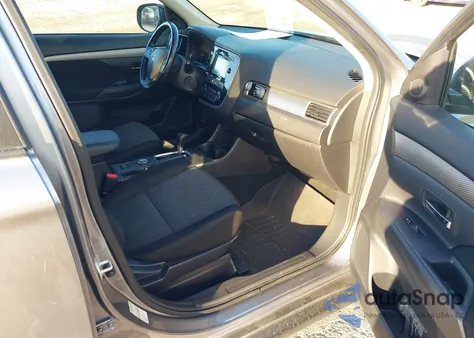 2014 Mitsubishi Outlander Se z USA, uszkodzony, nr VIN JA4AZ3A35EZ002425